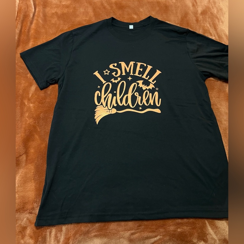 I Smell Children T-Shirt 🦇NWOT✨